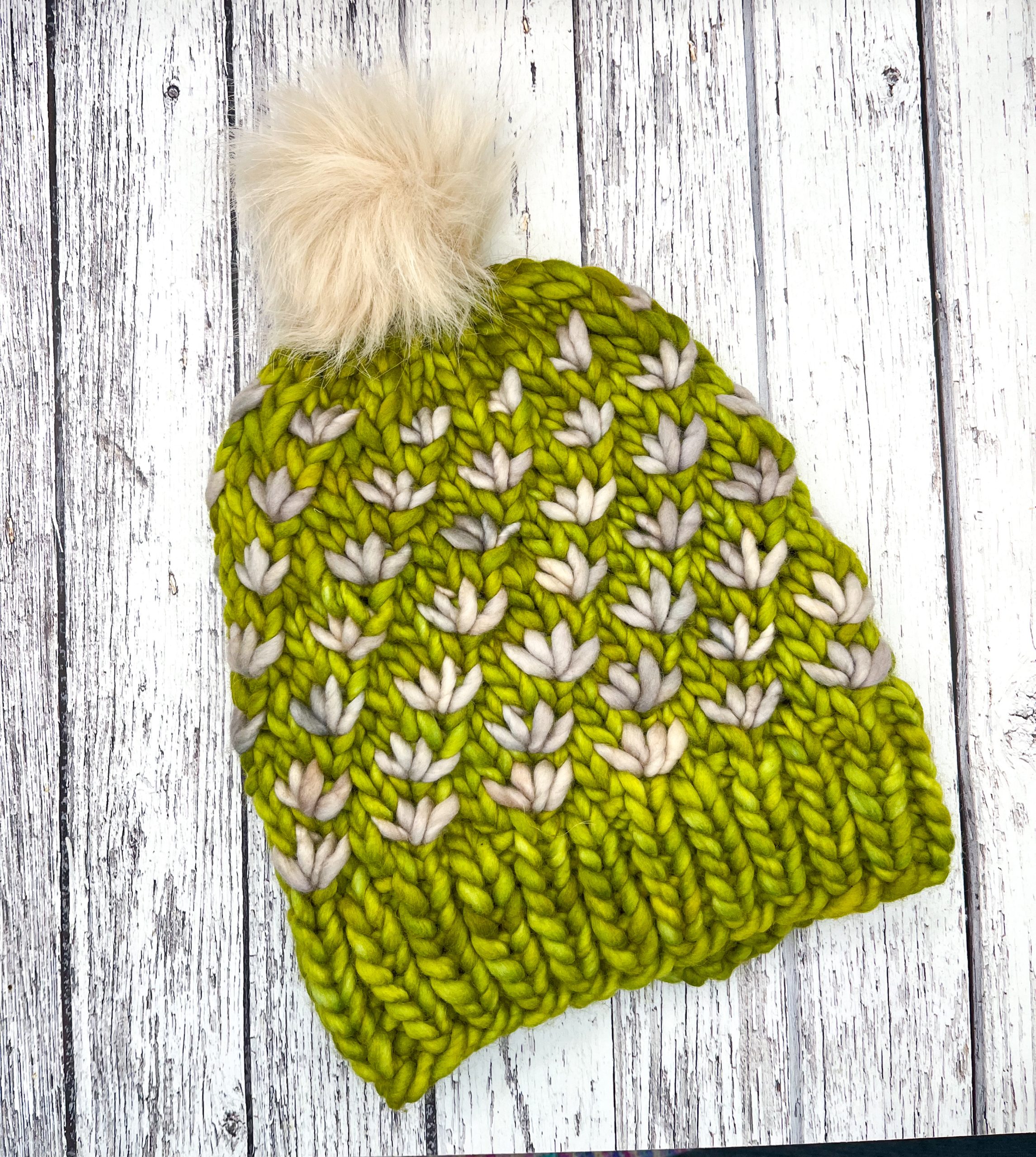 Super chunky Merino knitted hat Light Green