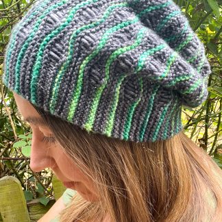 Wave pattern merino hat