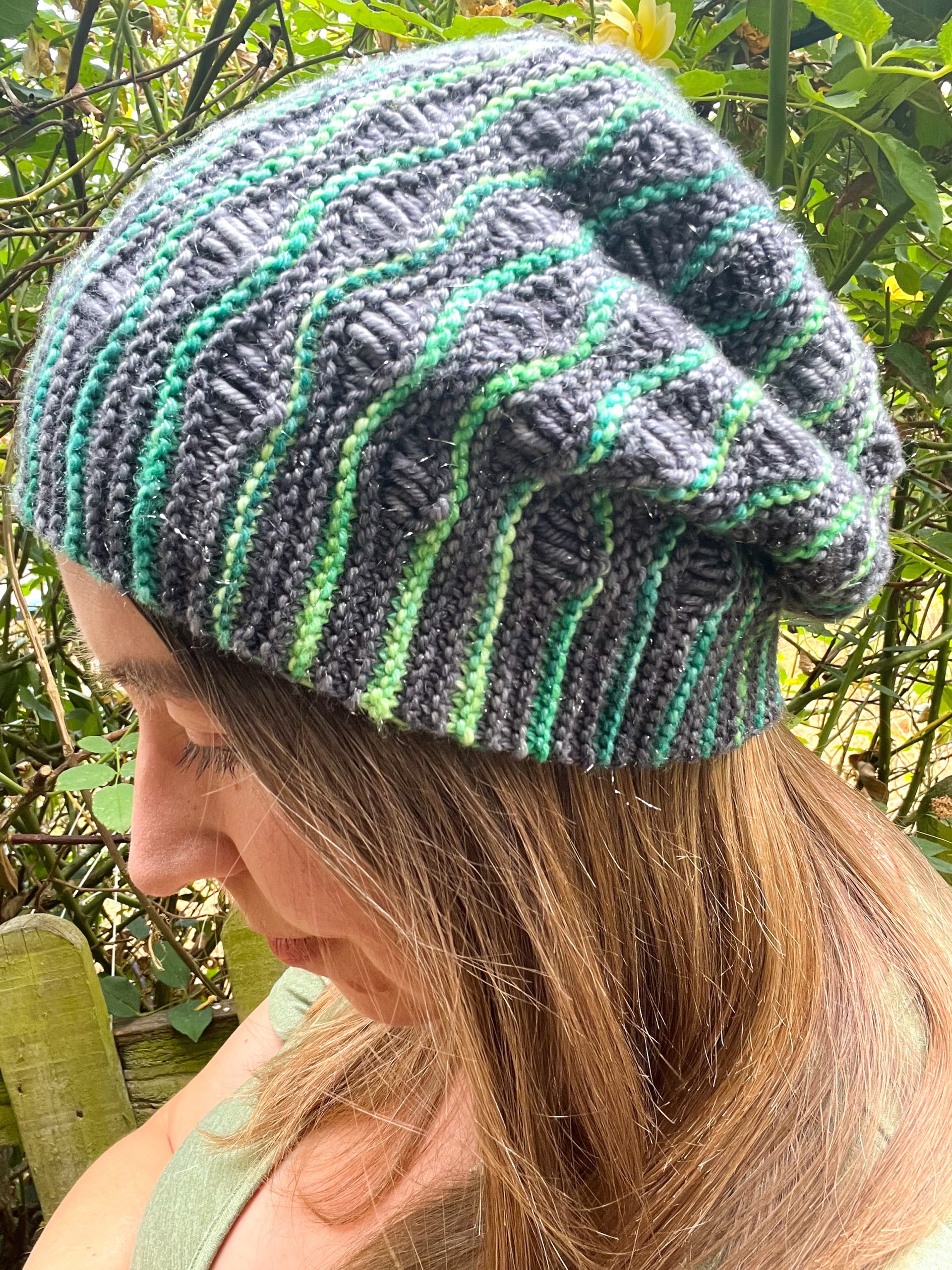 Wave pattern merino hat